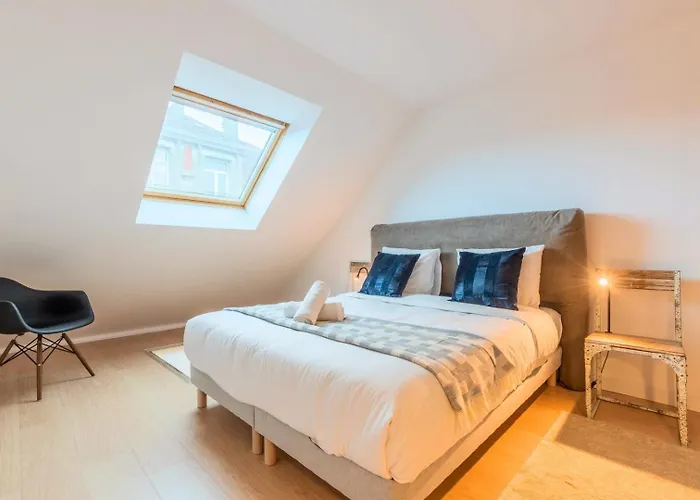 3 Bedroom With Parking & Balconies Lilla