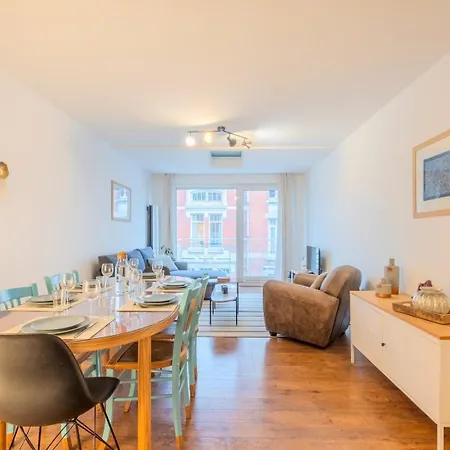 3 Bedroom With Parking & Balconies Apartamento La Madeleine (Nord)