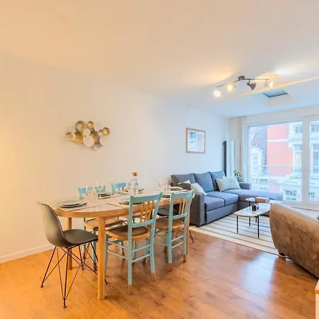 3 Bedroom With Parking & Balconies Lilla