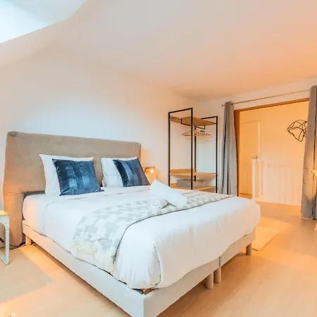 3 Bedroom With Parking & Balconies شقة لا مادلين