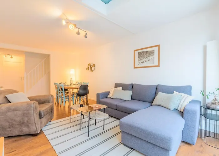 3 Bedroom With Parking & Balconies Apartamento *