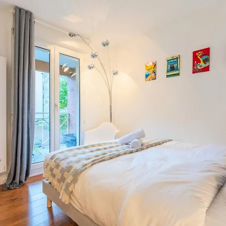 Διαμέρισμα 3 Bedroom With Parking & Balconies La Madeleine (Nord)